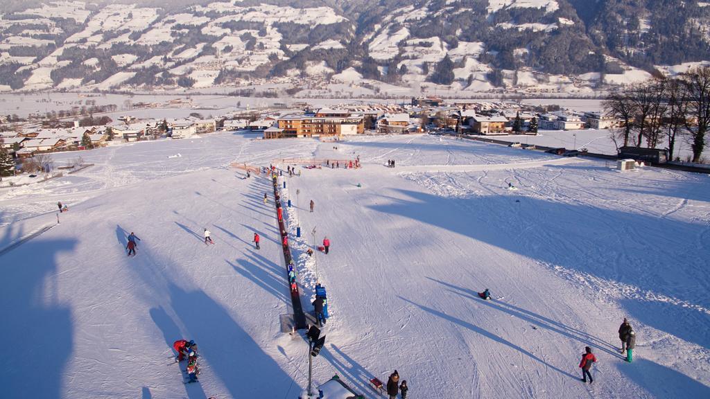 Alpina Zillertal . Family Lifestyle Kinderhotel 菲根 外观 照片