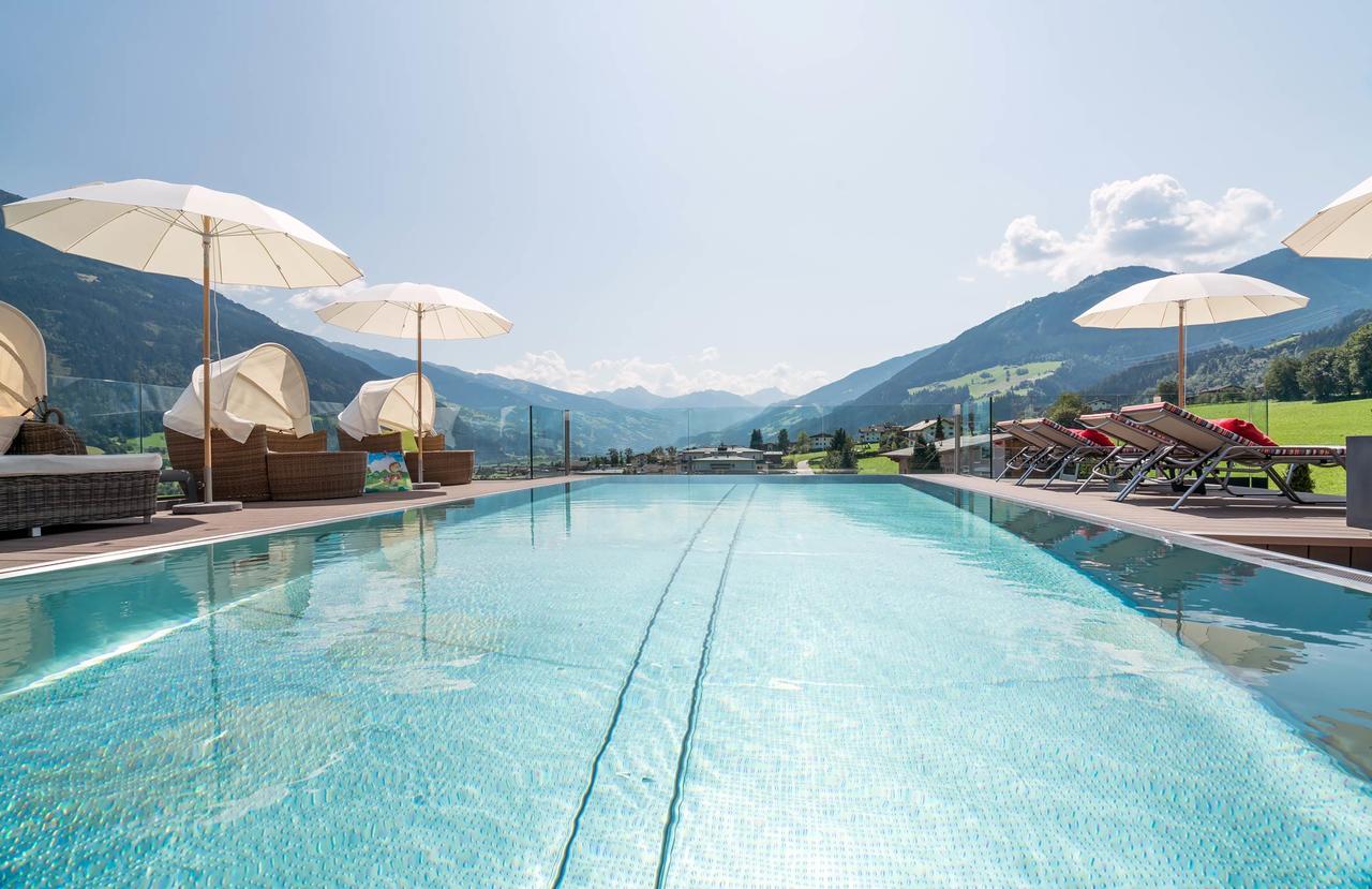 Alpina Zillertal . Family Lifestyle Kinderhotel 菲根 外观 照片